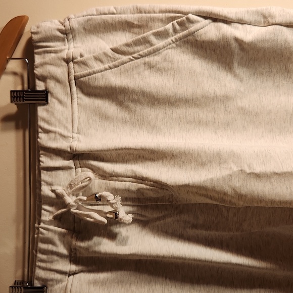 NWT Janmid Grey sweat shorts - Picture 2 of 4